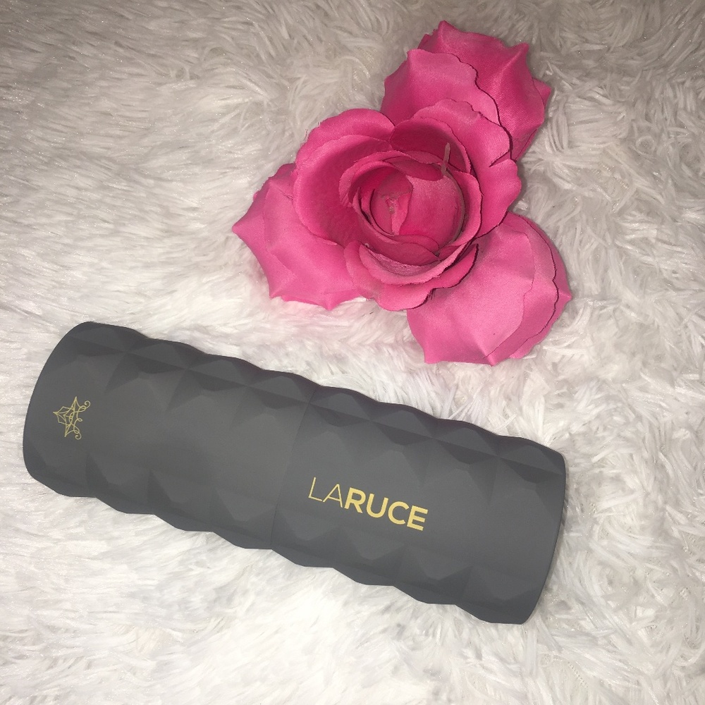 LARUCE BEAUTY/ CHRISTINE SET